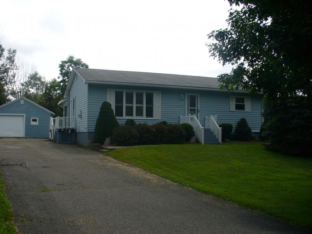 102 Cherry Ave House